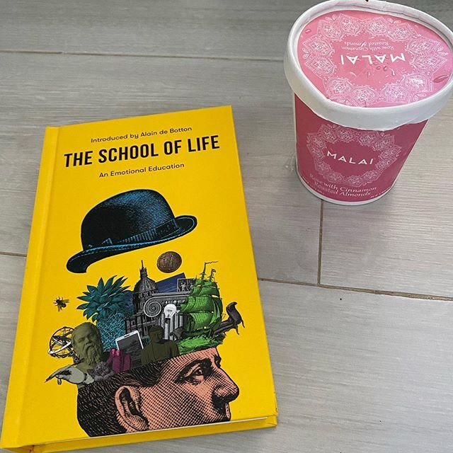 The best combination. I love reading Alain de Botton and I ate half a pint in one seating #bookstagram  #books #book #booklovers #alaindebotton #theschooloflife #ayurveda #malai #thenewnormal #thearchitectureofhappiness #thepleasuresandsorrowsofwork