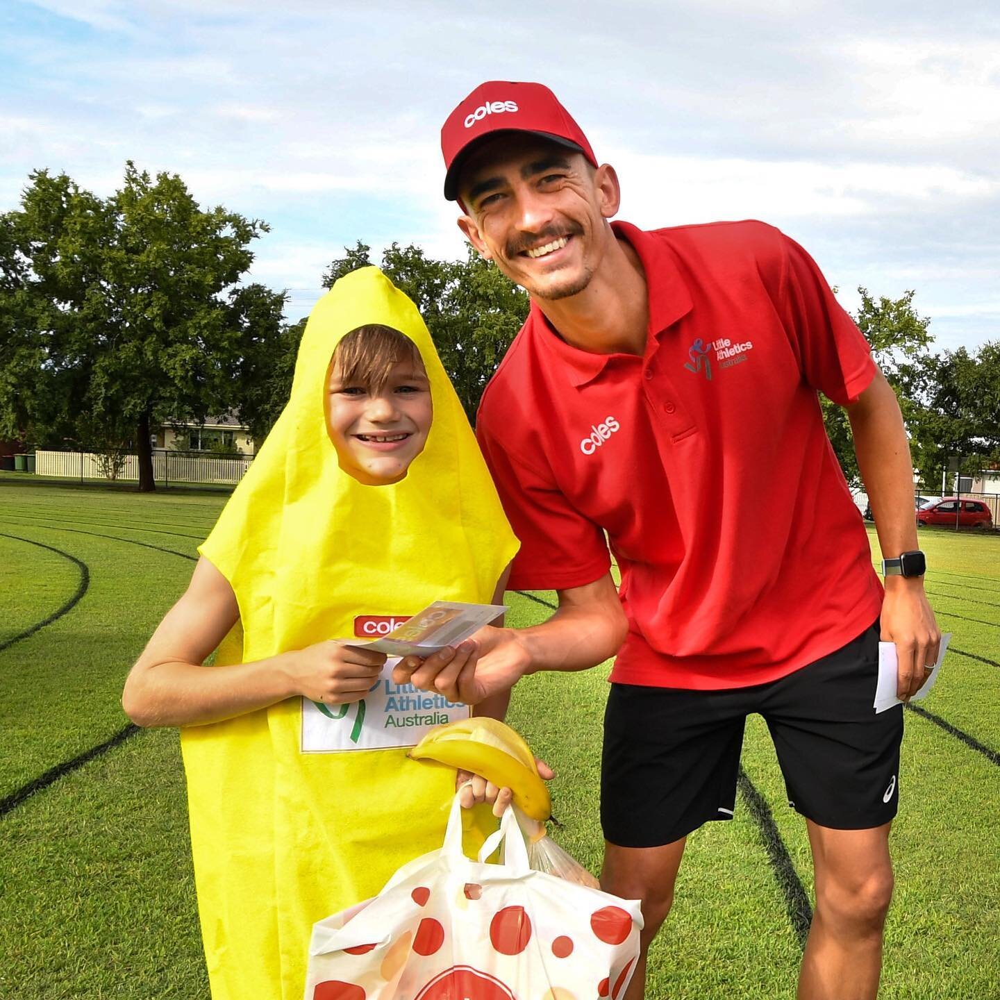 Go grab some bananas!!

@ColesSupermarkets is getting behind  Little Athletics with the Coles Little Athletics Banana A-Peel! 
 
From Wednesday 3 May to Tuesday 9 May, Coles will donate 10c from every kg of Cavendish bananas sold to Little Athletics 