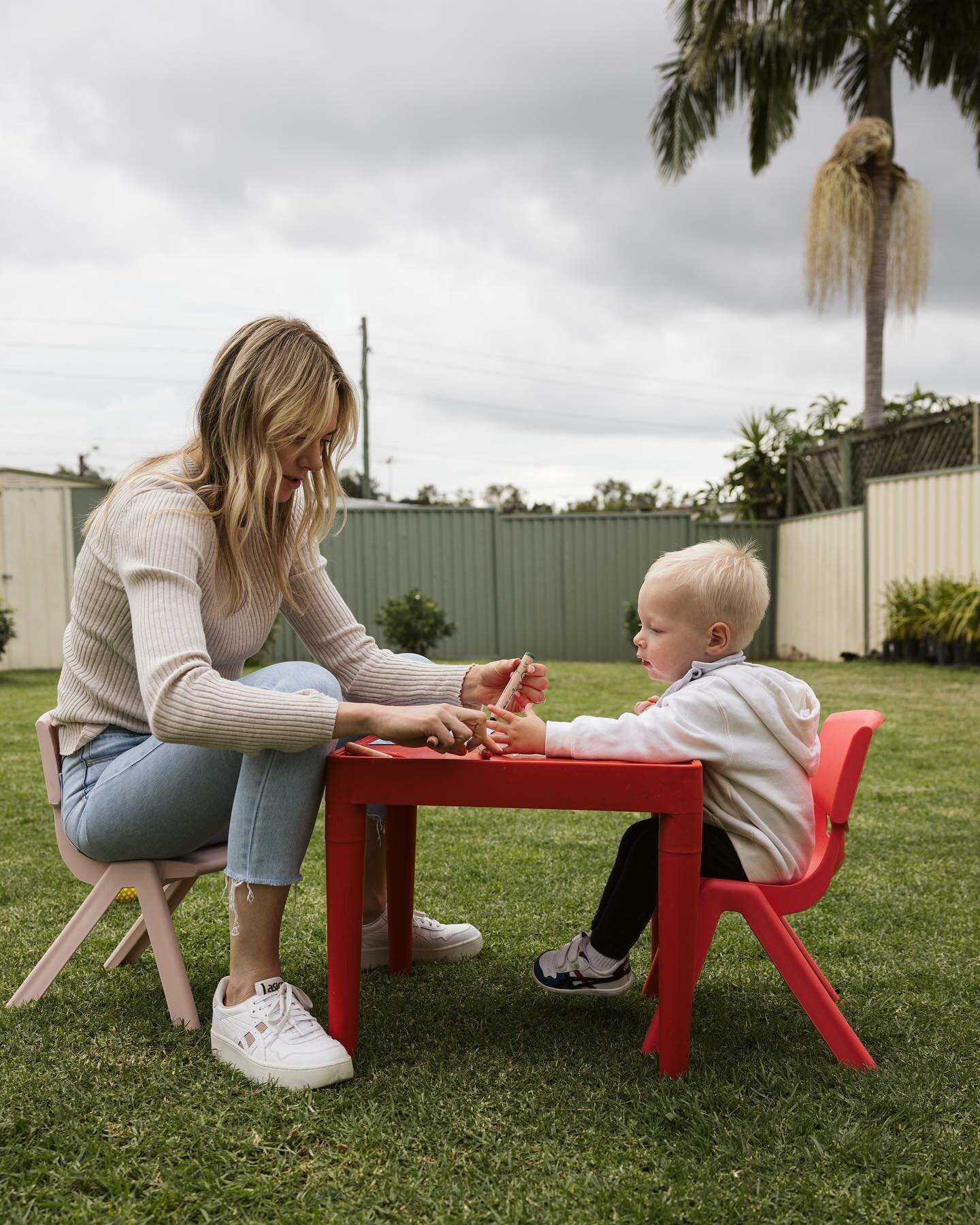 Happy Mother&rsquo;s Day @lstarc_ 👨&zwj;👩&zwj;👦

Oli and I are so grateful to have such an amazing human in our lives and we are both incredibly appreciative of everything you do for us. 
We love you ❤️

Also think it&rsquo;s super cool that you g