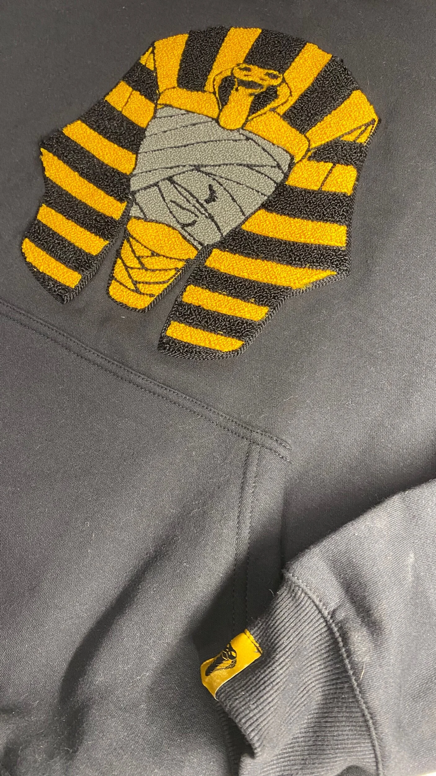 74AB61CD-E7D6-48A0-A30B-8FDC5A77F7EE