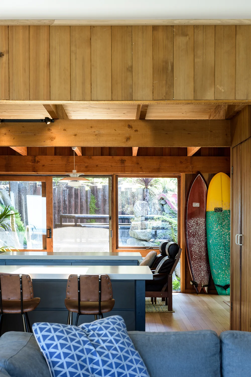 Beach house renovation in Lorne — Josh Crosbie Architects
