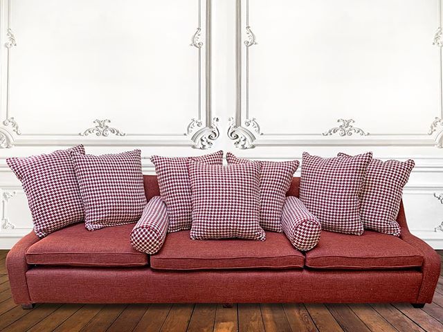 Incredible recovered threesit! 
#eclectisme #interiordesign #uniquefurniture #eclecticinteriors #sofadesign