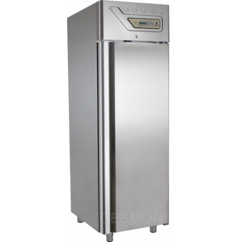 GM7 PROFESSIONAL REFRIGERATOR 700 Lt -2° +8°C EMBOSSED GUIDES Dimensions: L: 69cm x P(W): 80 cm x H: 212 cm