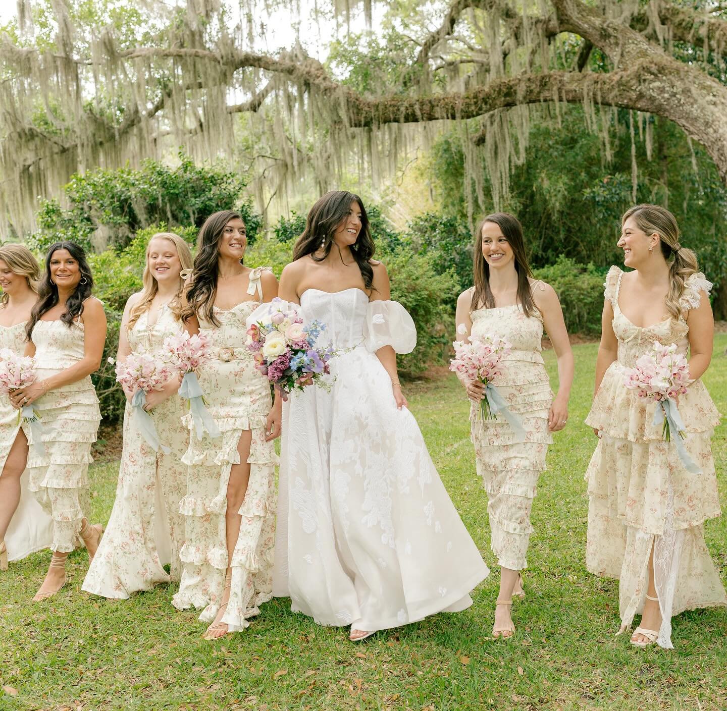 Sam &amp; her girls showing off the most perfect spring wedding vibes🌸 We&rsquo;re swooning over this beautiful day! #studiobride 

Beautiful photos by @michellescottphoto 

#springwedding #bridegoals #bridesmaids #bridesmaiddresses #springwedding #