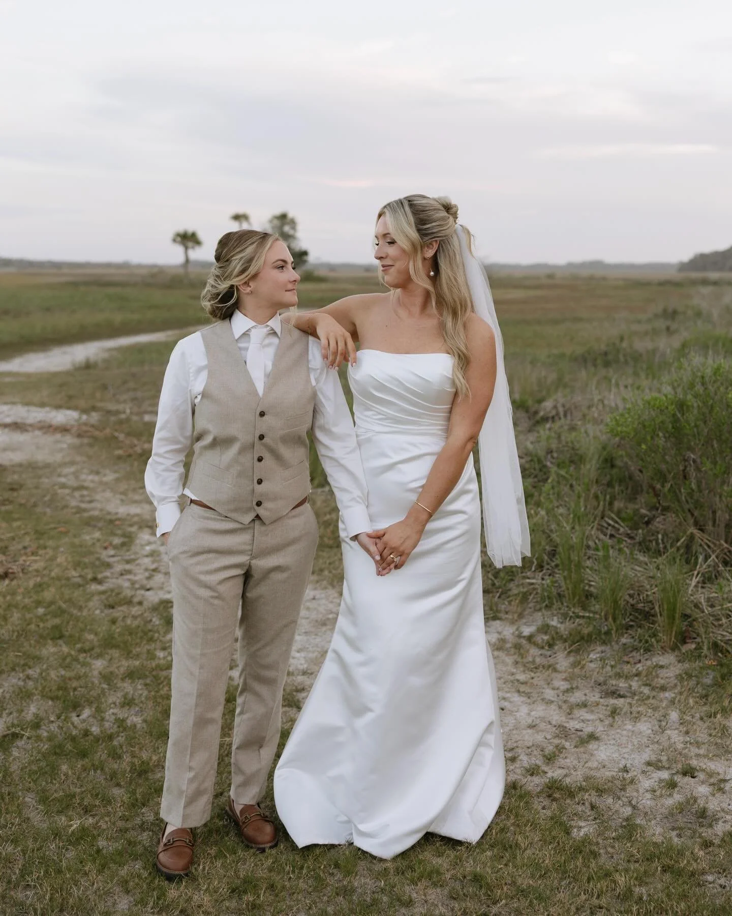 Ashley and Darcey&rsquo;s wedding day was pure magic &amp; every detail came together so beautifully. It was an honor to get these two ready for such an unforgettable day.

Beautiful photos by @simplygrace_photos 
Darcy&rsquo;s + her crew hair and ma