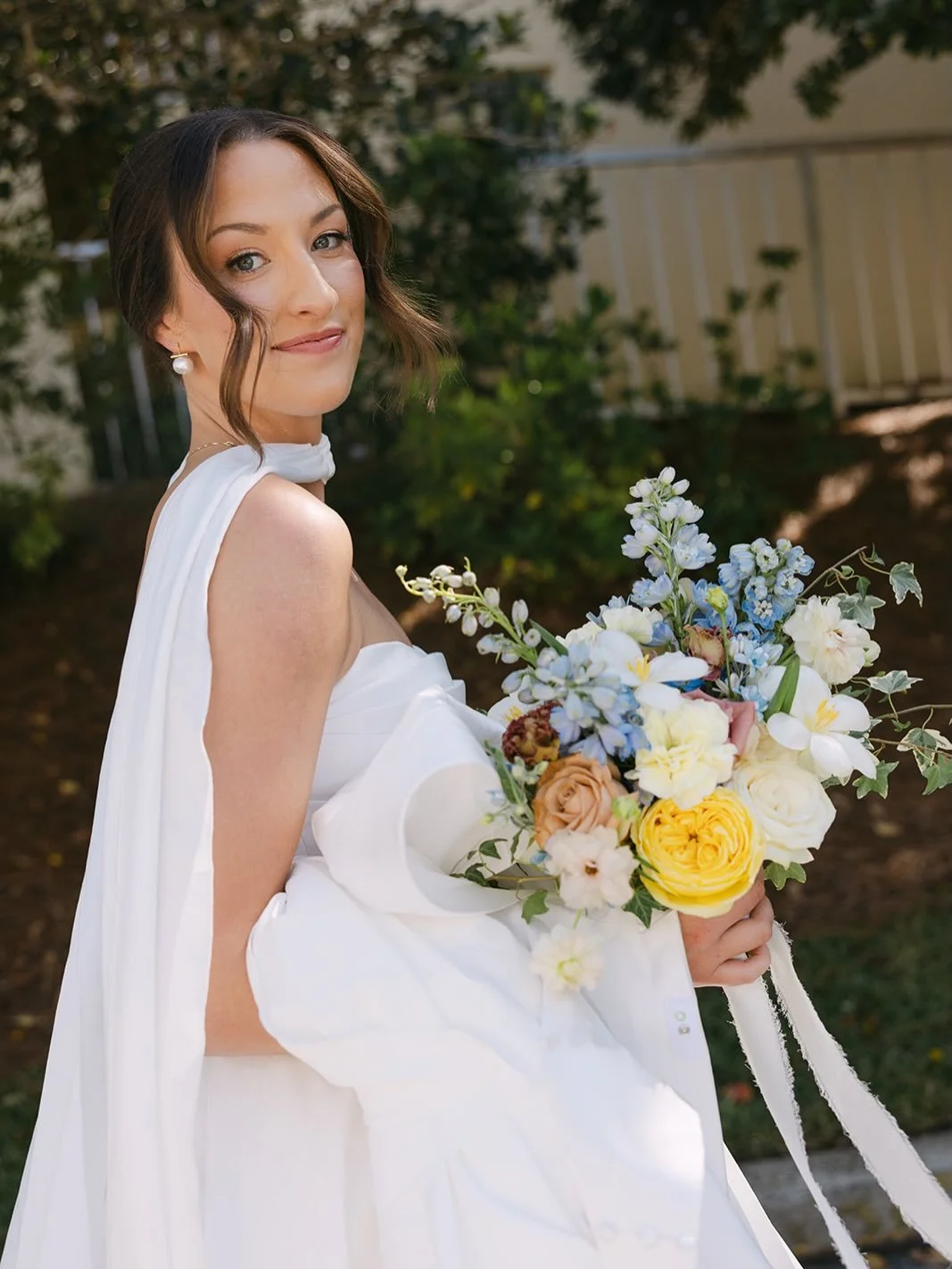 We all deserve girlfriends like Merritt&rsquo;s🫶 these photos are the definition of girlhood &amp; we had the best time glamming these beautiful women! #studiobride 

Incredible photos by @riverwildphotography and the gorgeous glam by Studio Bride, 