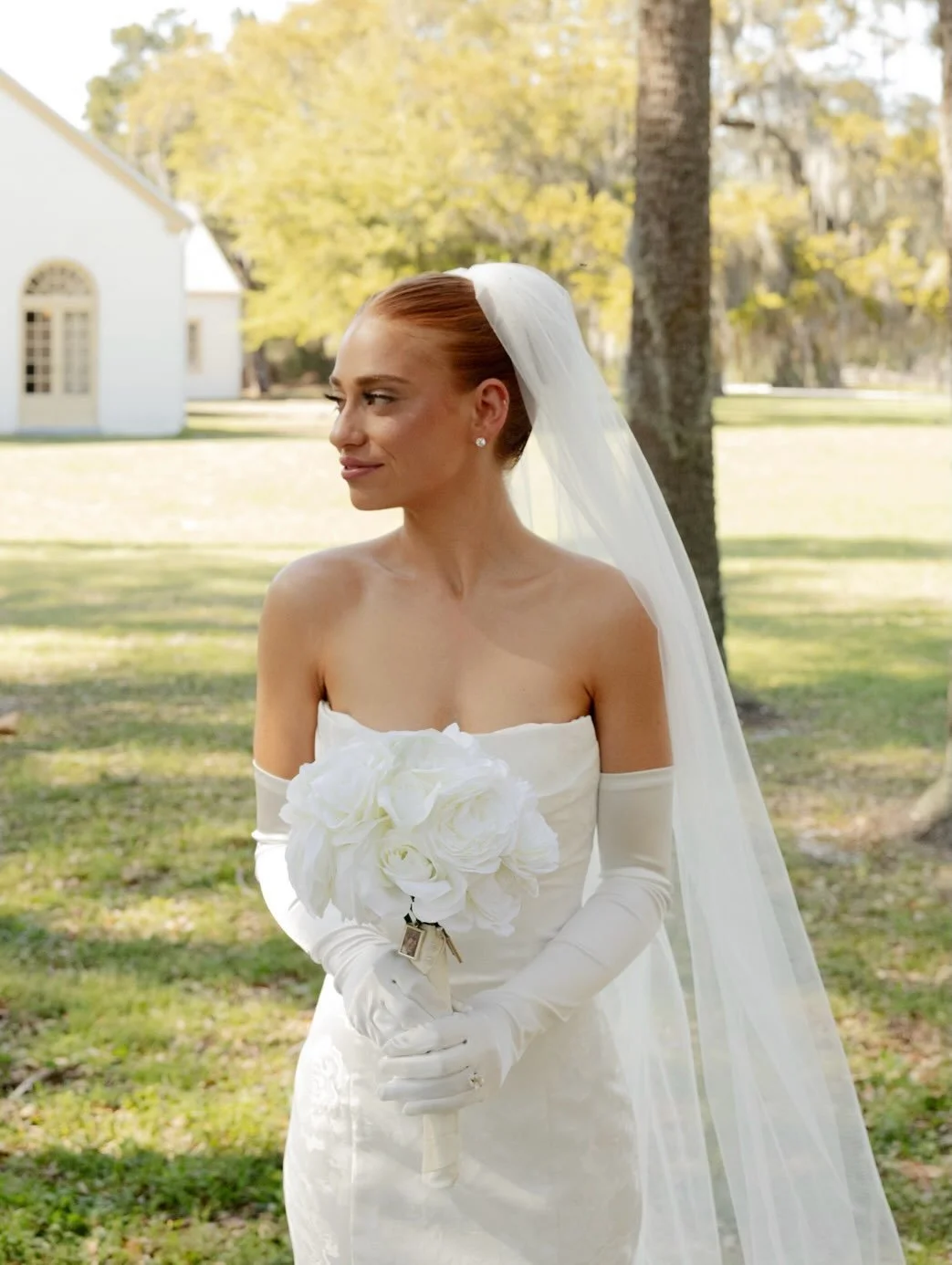 McKenzie, the bride that you are👏 The most timeless, elegant and STUNNING bride. More to come from her wedding day! #studiobride 

Incredible photos by @photoswithmack and gorgeous glam by Studio Bride, @paigesmithofficial and @christiesbeautybar #w