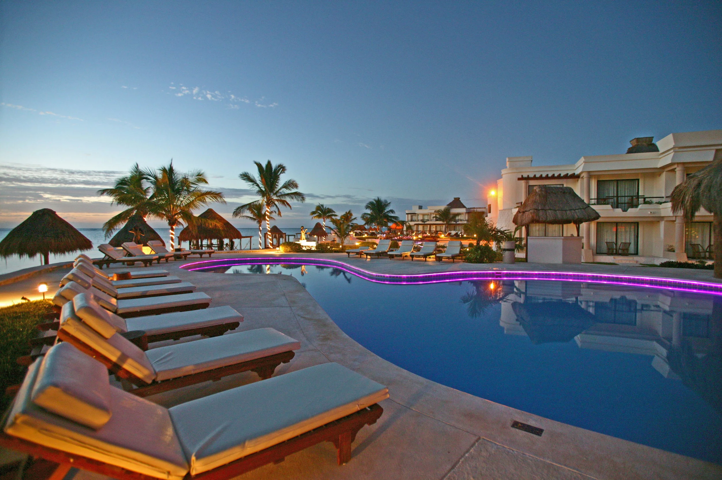 Azul Pool Night.jpg