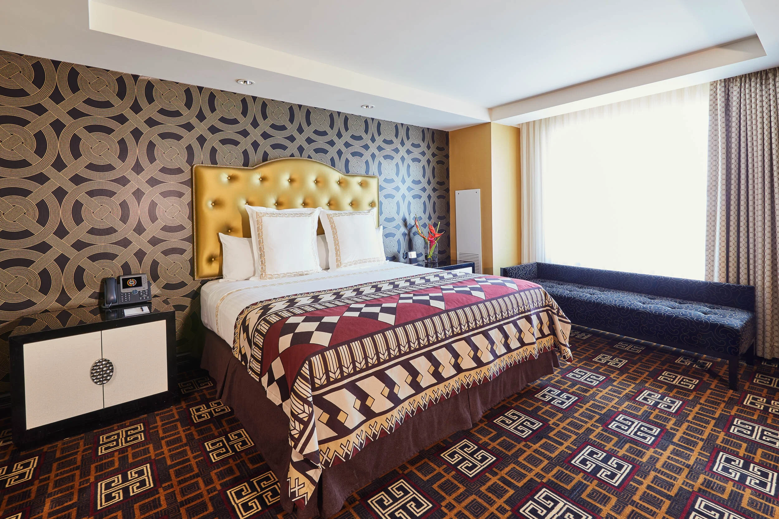 Presidential_Suite_Bed_4132.jpg