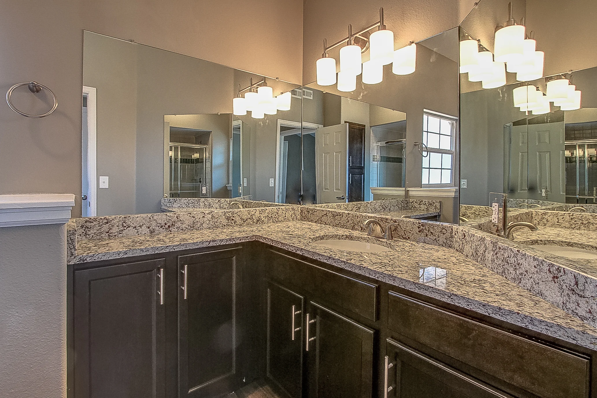 SB-24-302 Bell Flatiron-2.JPG