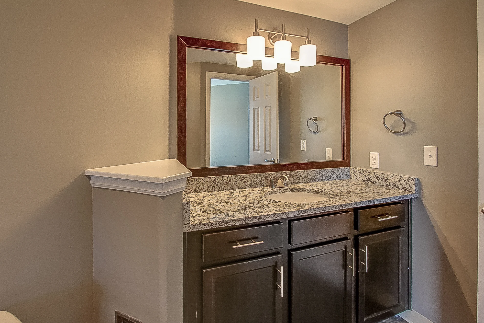 SB-24-302 Bell Flatiron-8.JPG