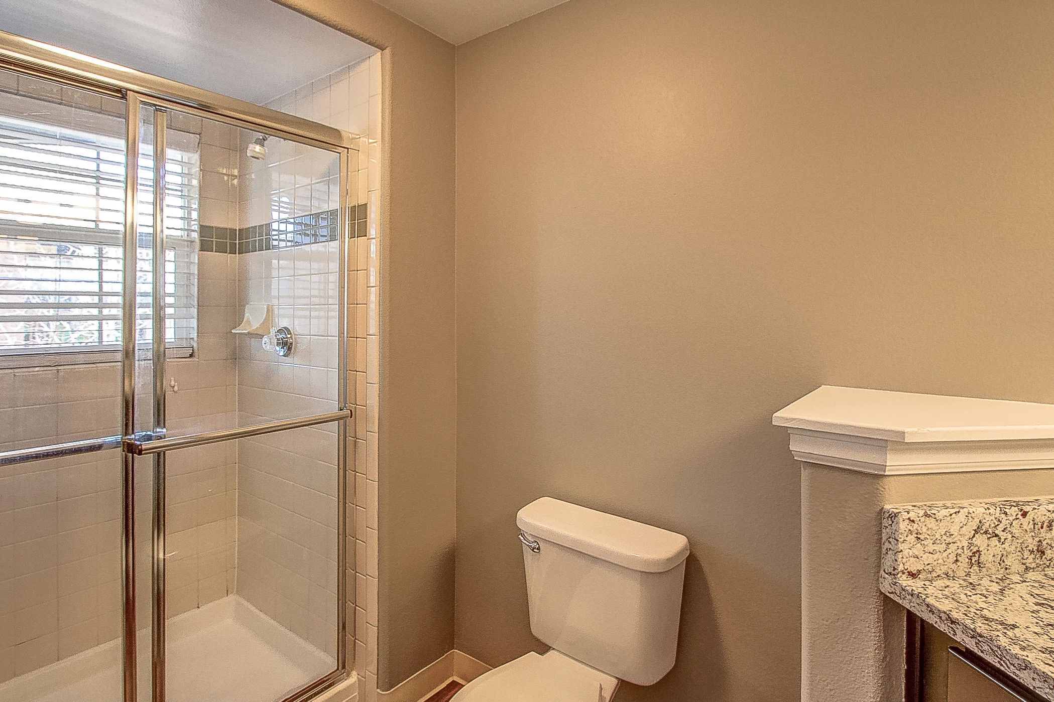 SB-24-302 Bell Flatiron-9.JPG