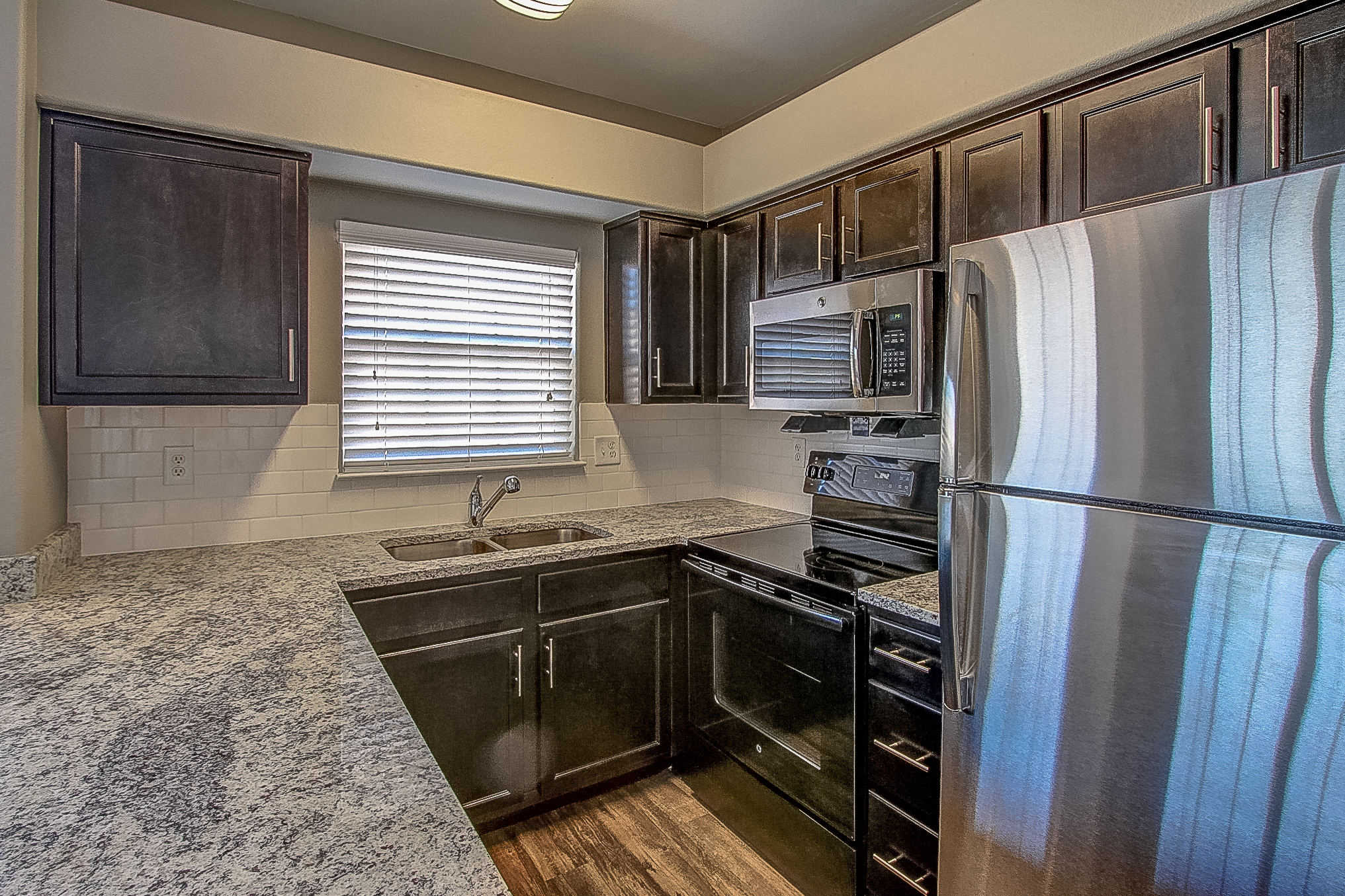 SB-24-302 Bell Flatiron-25.JPG