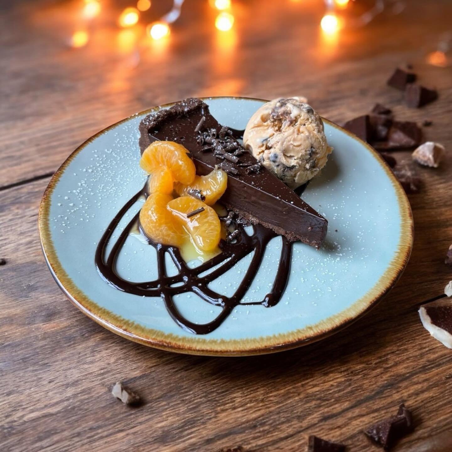 Christmas Menu: Rich dark Belgian chocolate torte, fresh clementine compote, chocolate orange ice-cream &amp; cinnamon dusting @wafflehousenorwich 🍊 

@surreyceramics #christmas2025 #wheretoparty #christmasparty #officeparty #celebratewithus #uea #n