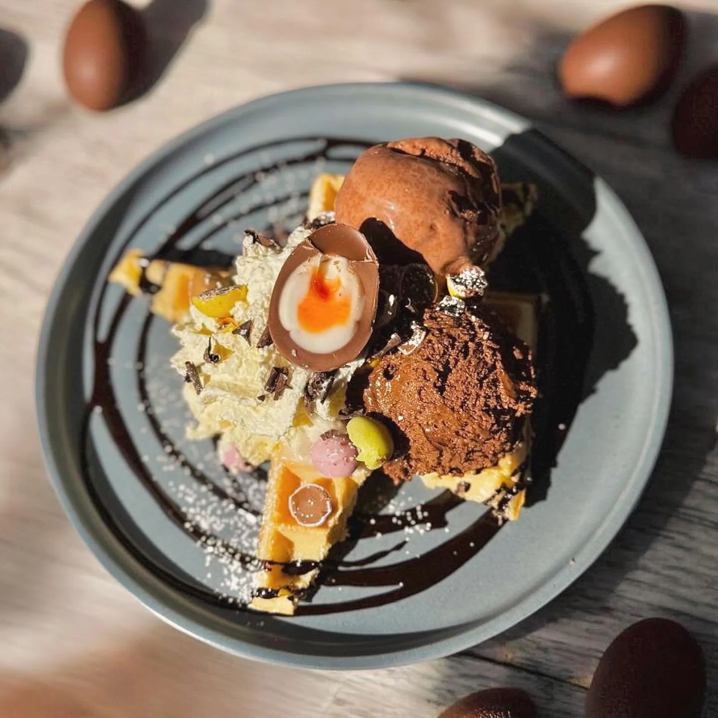 Let us seduce you this Easter with our indulgent Cadbury&rsquo;s Cr&egrave;me Egg Waffle 

* &ldquo;Easter Sundae&rdquo; but not just for Easter Sunday. This will run from Monday 30th @wafflehousenorwich
