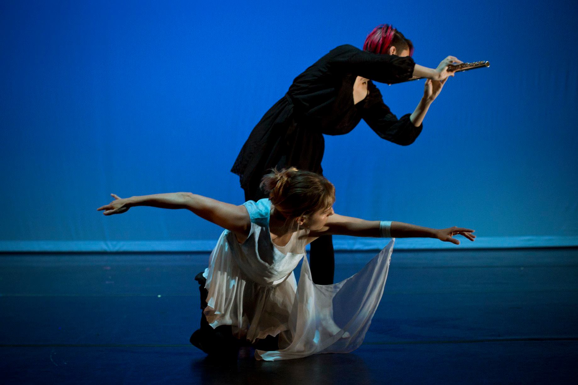 Atmokinesis with Karin Stevens. Photographer - Michelle Smith-Lewis.
