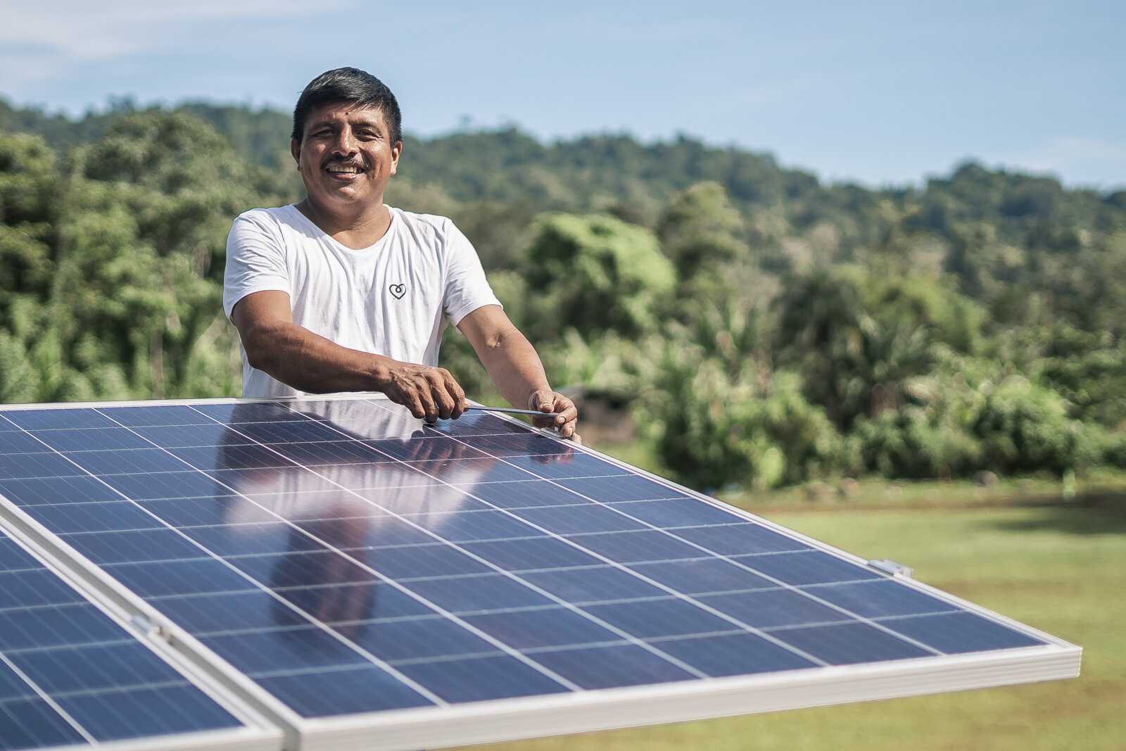 Juan Vargas, Solar technician and team Cook