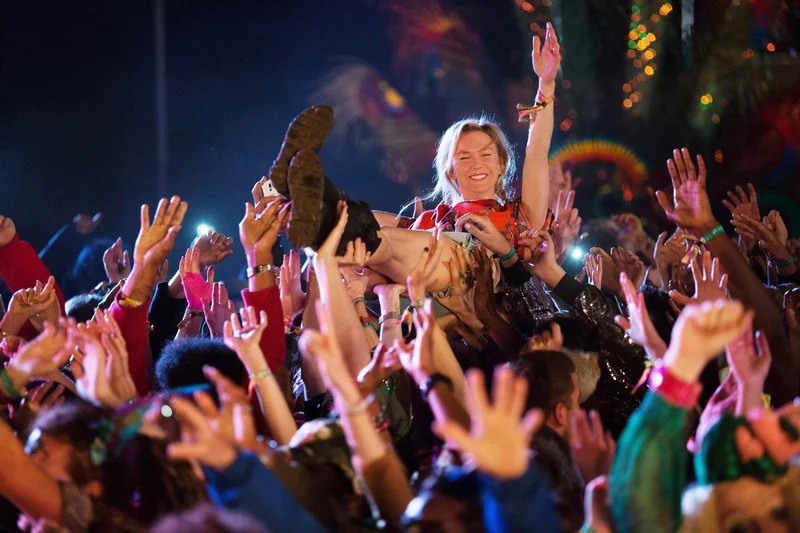 9 Tips For Having a Happy, Clean, Consensual Music Festival Hookup