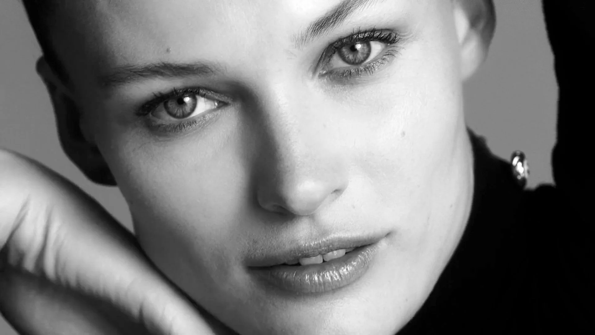 Chanel Beauty - Le Lift