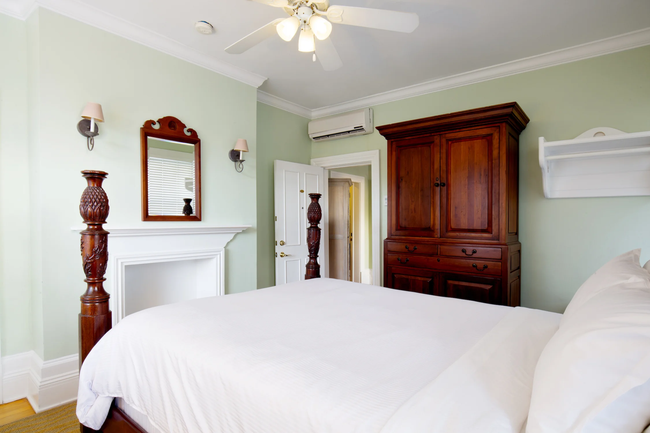 Weatherstation Inn Historic Key West Hotel