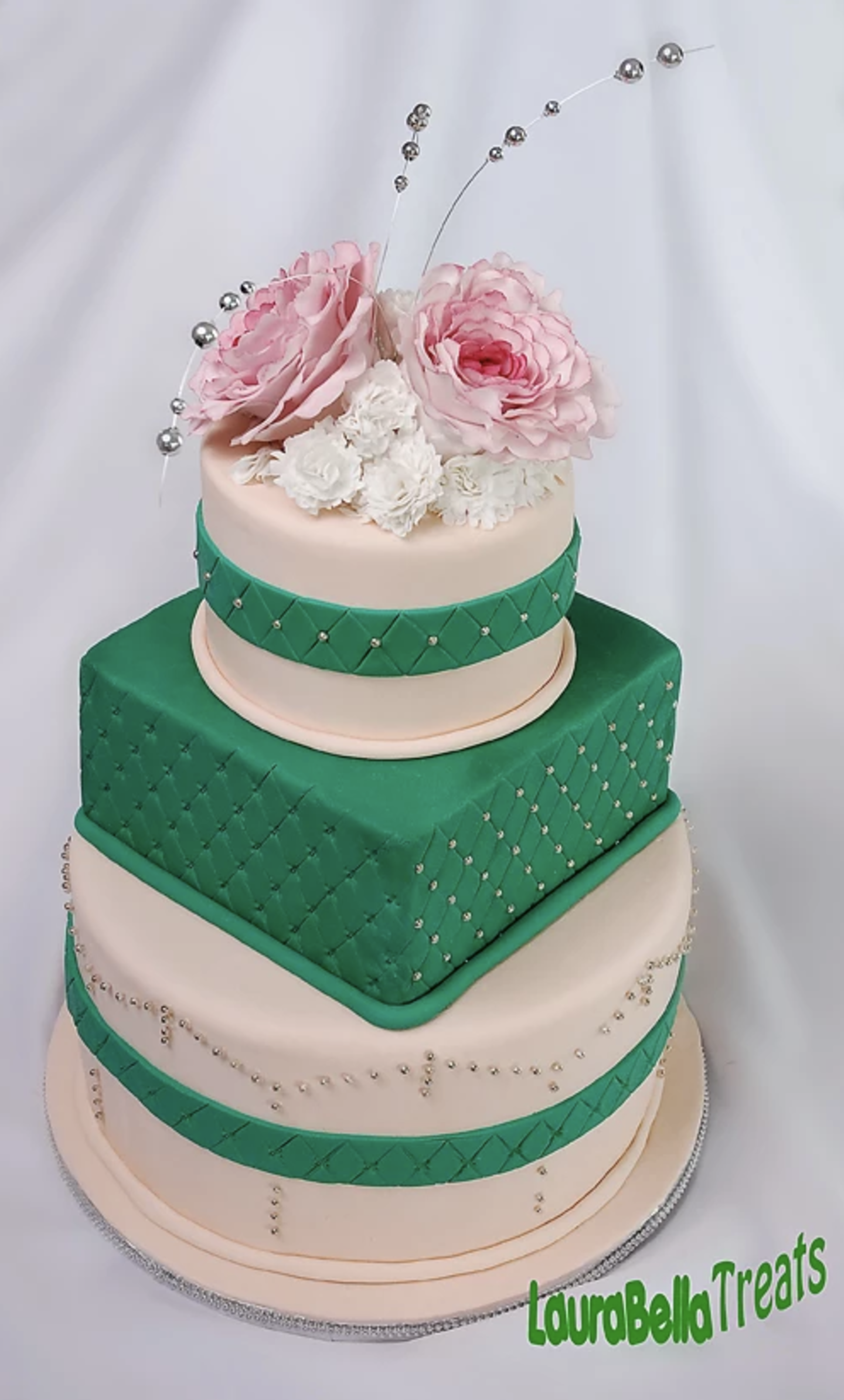 Green and Pink Square Cake.png