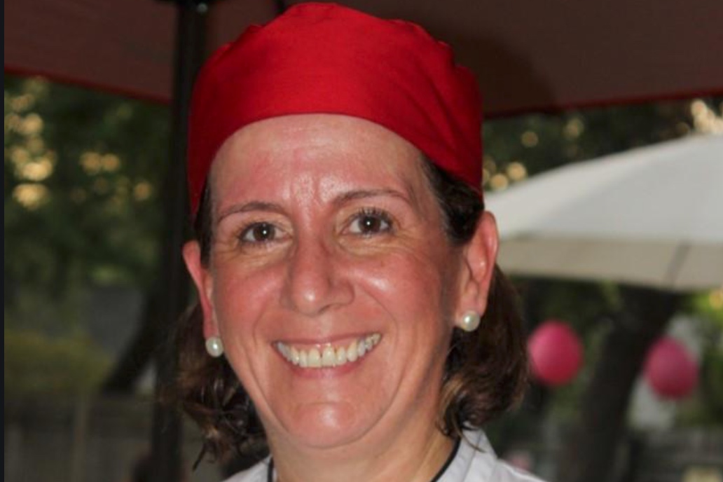 Maria Candil Originally from Madrid, Spain, Fer learned to cook Spanish food at an early age. She developed her cooking talents attending culinary programs and learning with professional Chefs. She started teaching cooking classes 12 years ago. Even though she has a law degree, her passion has always been connecting with people.