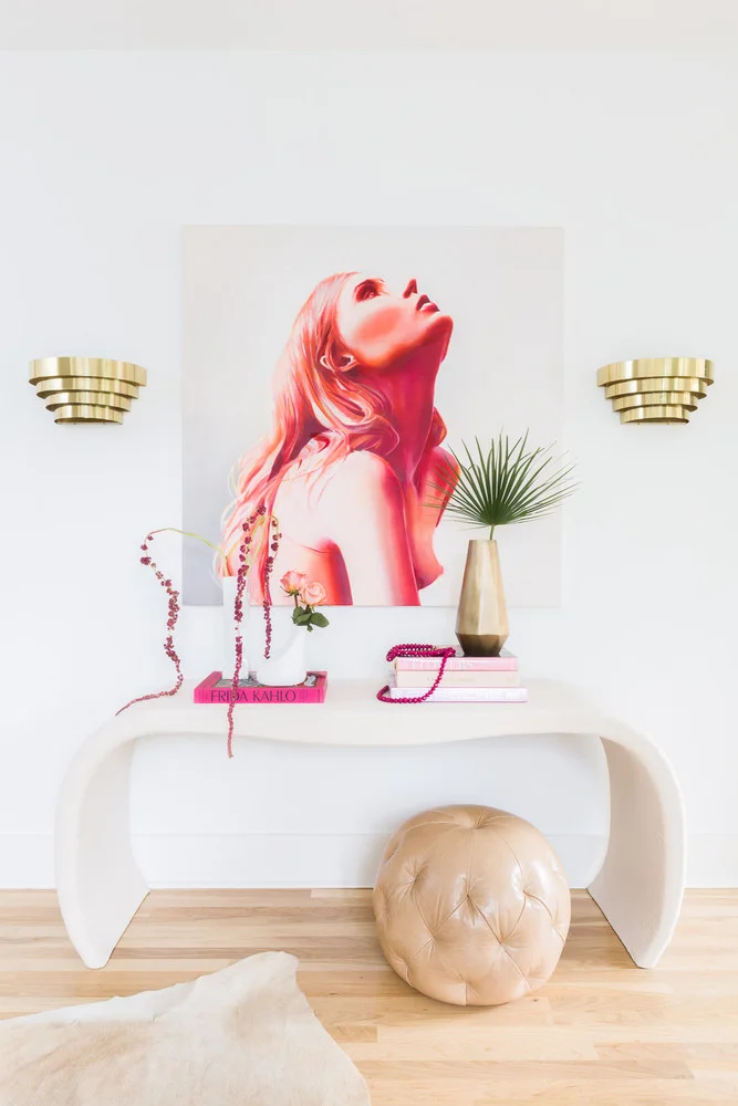 pinks-rule-in-this-eclectic-austin-home-5a43cd4522e9090844bfb23a-w1000_h1000.jpg