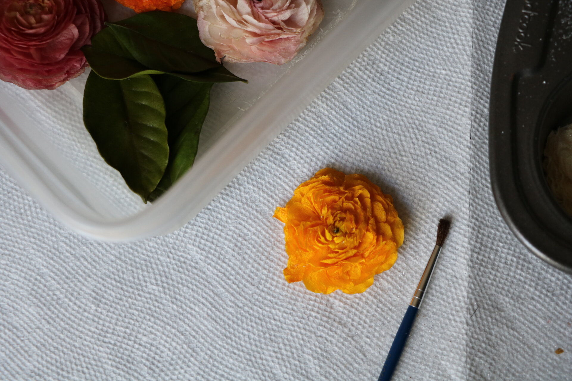 How To Dry Flowers With Silica Gel - Farmhouse & Blooms