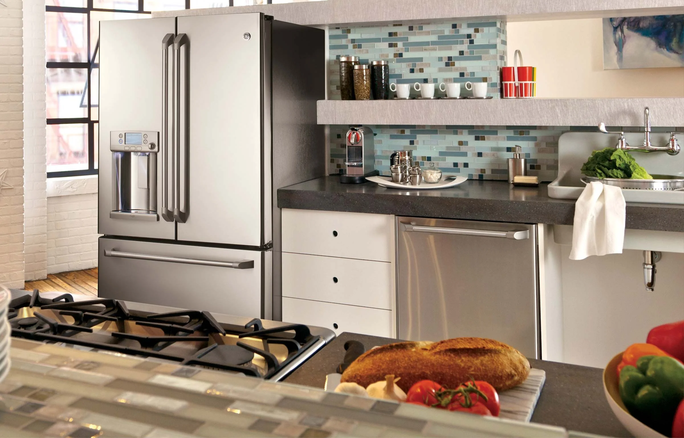 stainless-gallery-galley_kitchen-lg.jpg