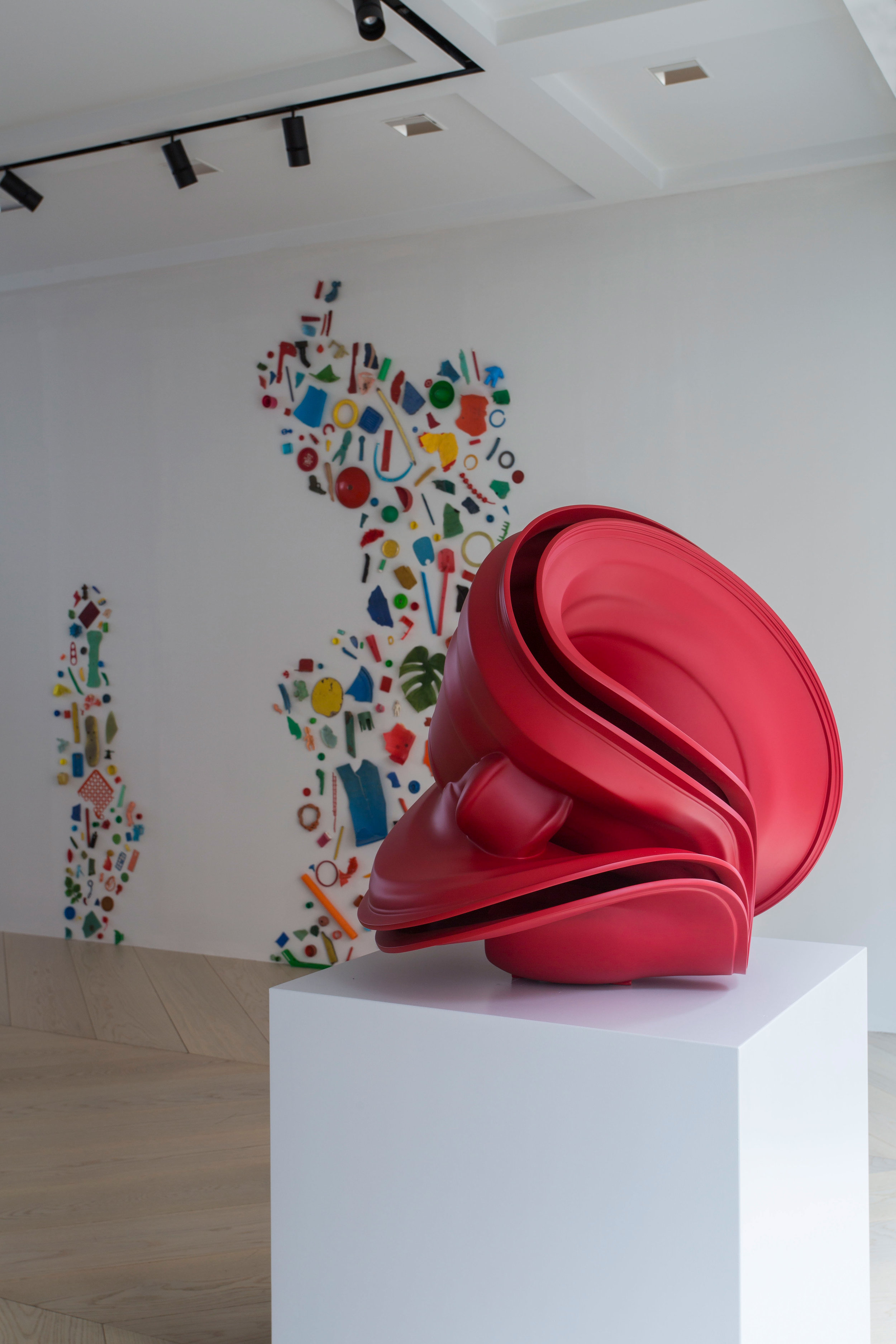 Tony Cragg Primary Colours_Installation view 13.jpg