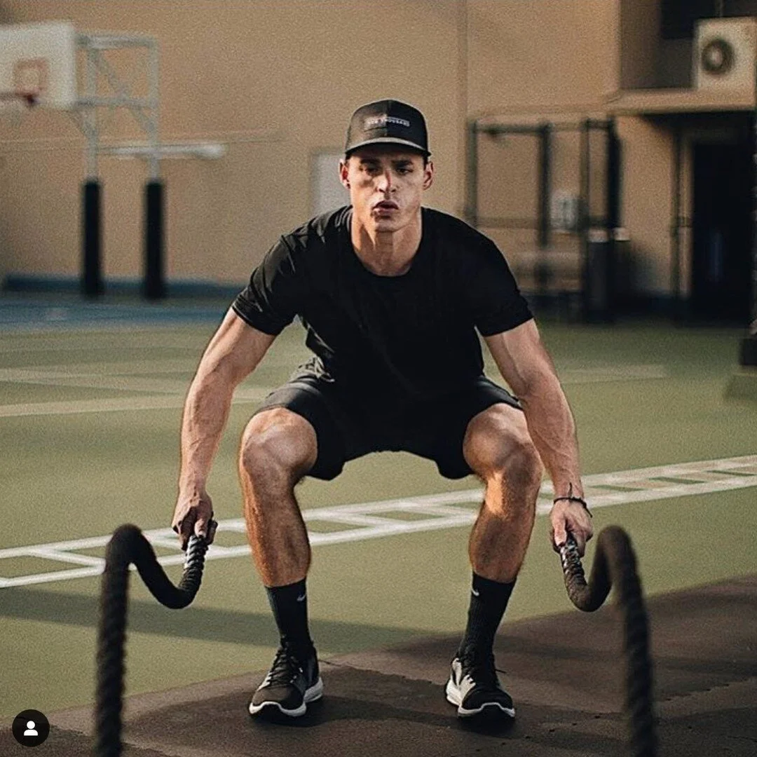 Today, as we utilize activewear for more than just the gym, we need it to be functional and fashionable. Keep it modern in fit and straightforward in styling. Some of my favorite gear is from @tenthousand.cc. Keep the colors dark so you can wash them