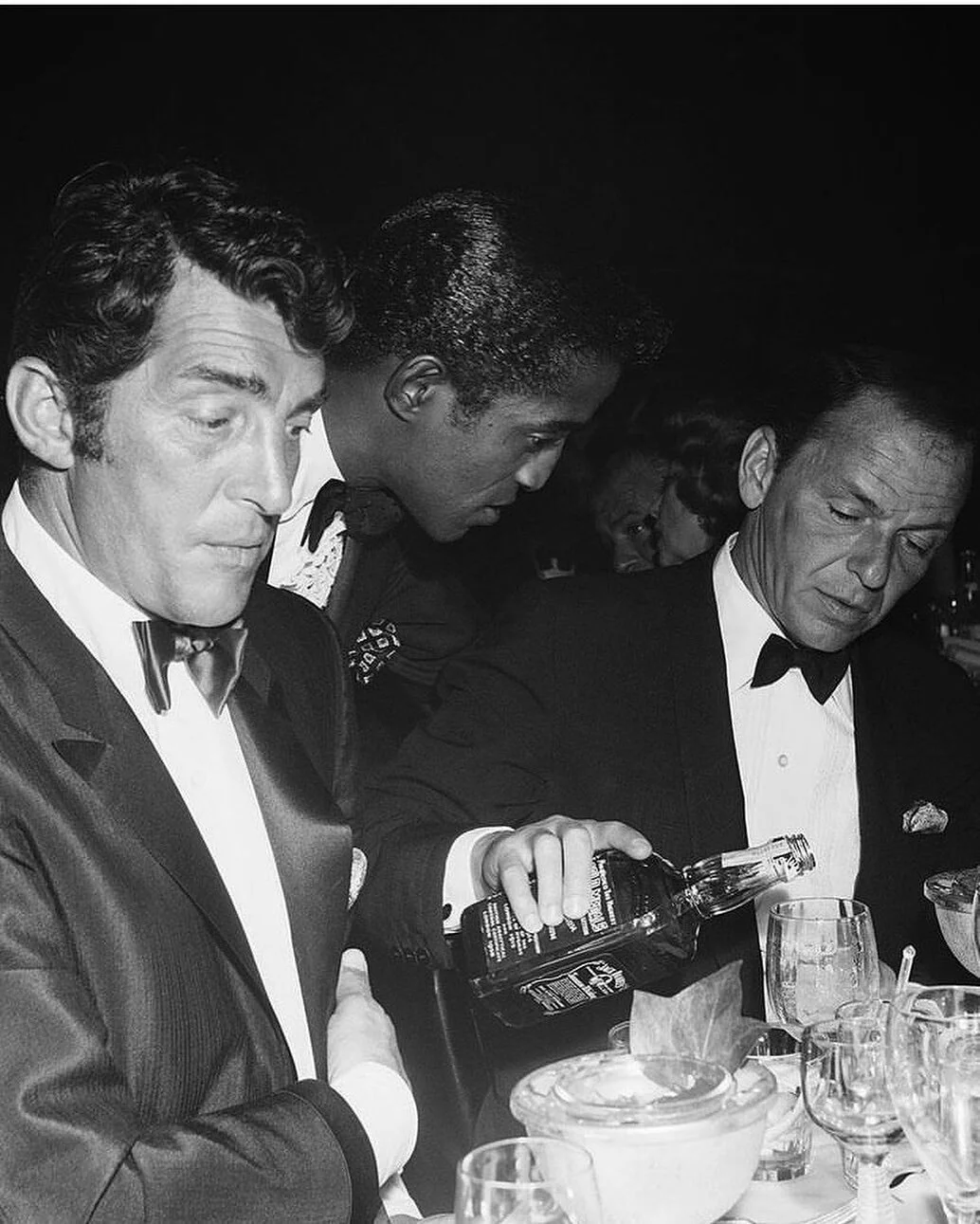 It&rsquo;s one of those &ldquo;just give me the bottle&rdquo; kinda Fridays. ✌🏼