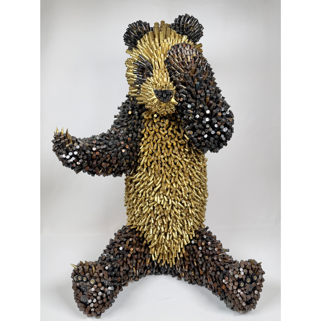 Federico Uribe, Gold Panda, 2019.png