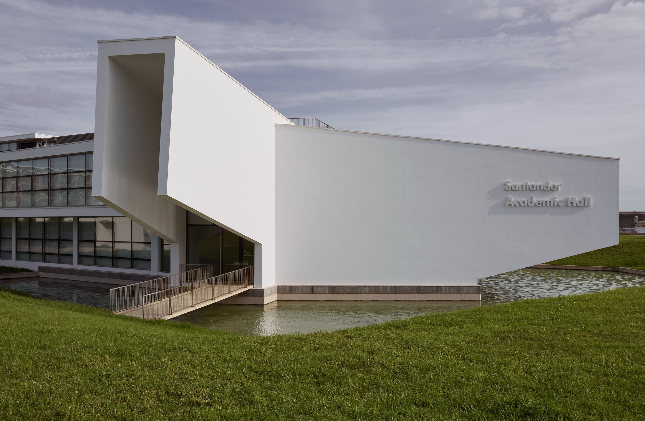 Architectural photography of Nova SBE Campus in Lisbon by Christoph Musiol