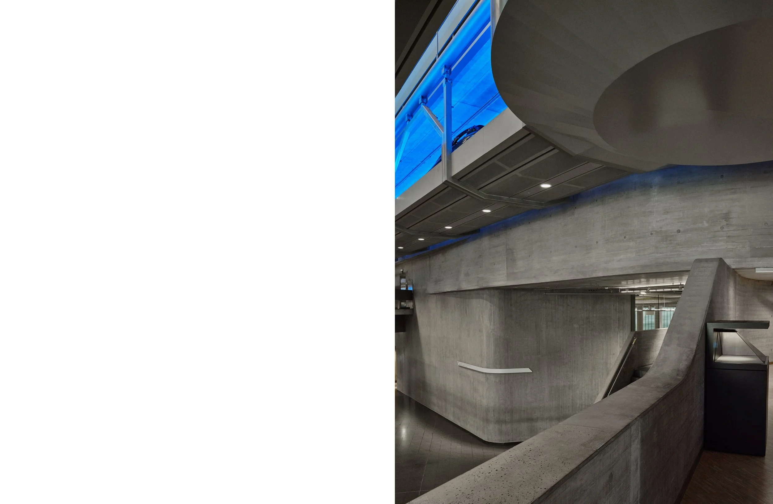 Architectural photography of the BMW Headquarter in Leipzig by Christoph Musiol