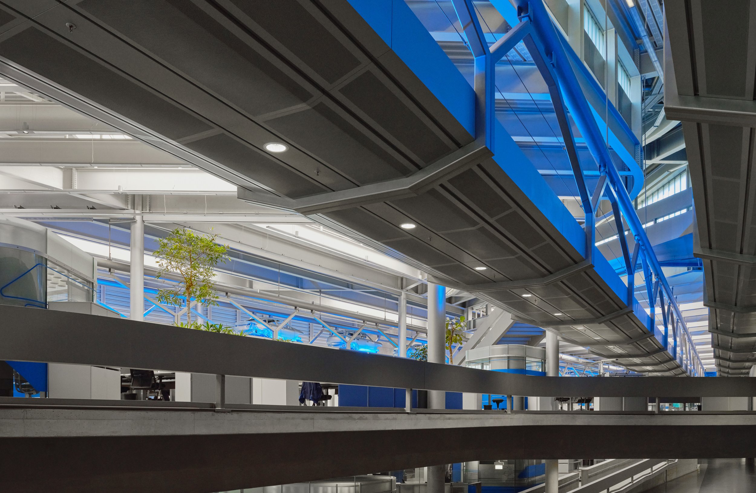 Architectural photography of the BMW Headquarter in Leipzig by Christoph Musiol