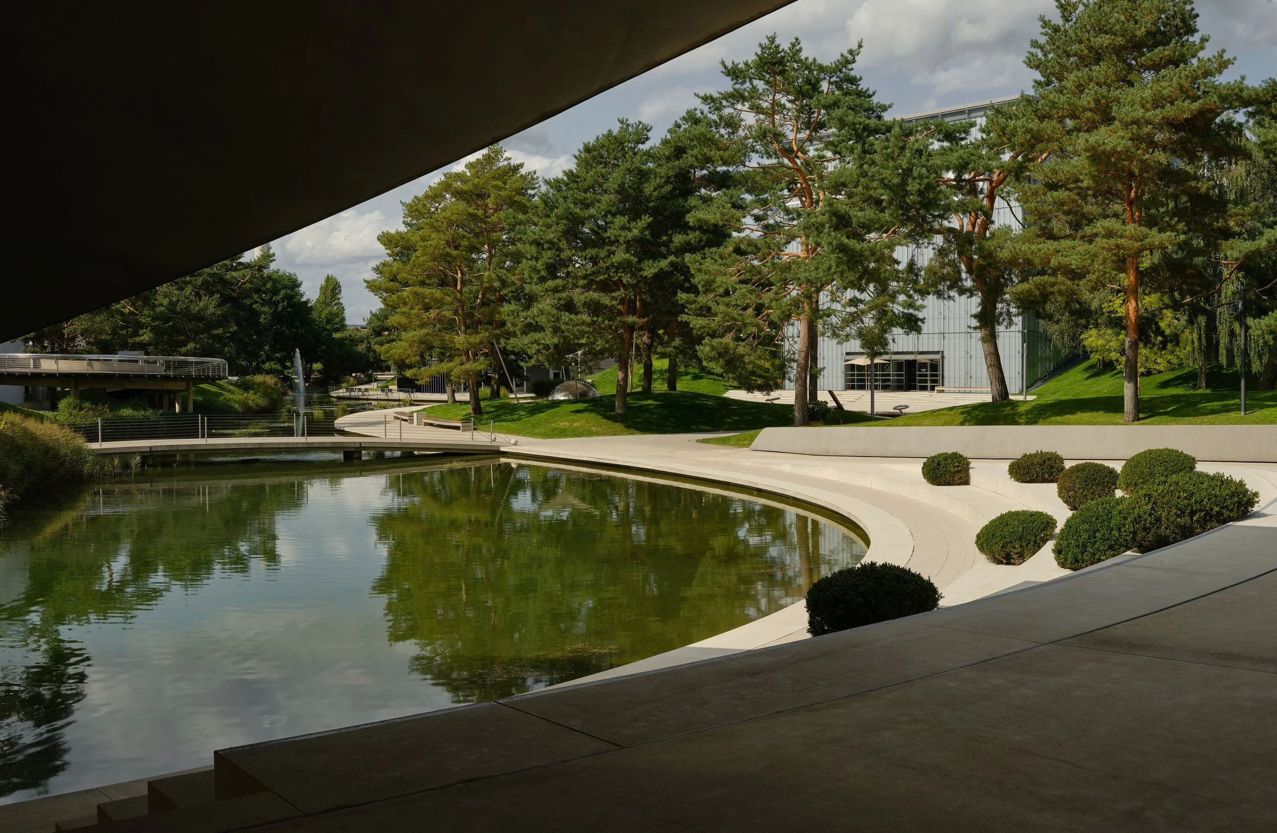 architecture-photography-berlin-porsche-pavilion-wolfsburg-christoph-musiol-04.jpg