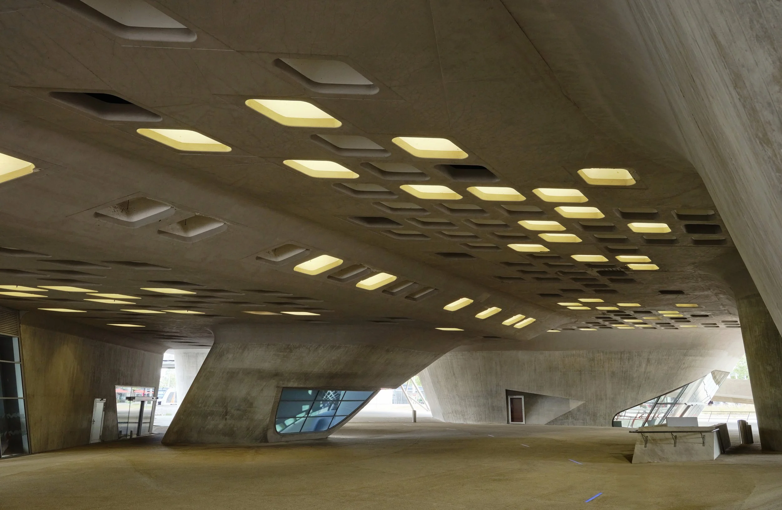 Architectural photography of the Phaeno Science Center in Wolfsburg by Christoph Musiol