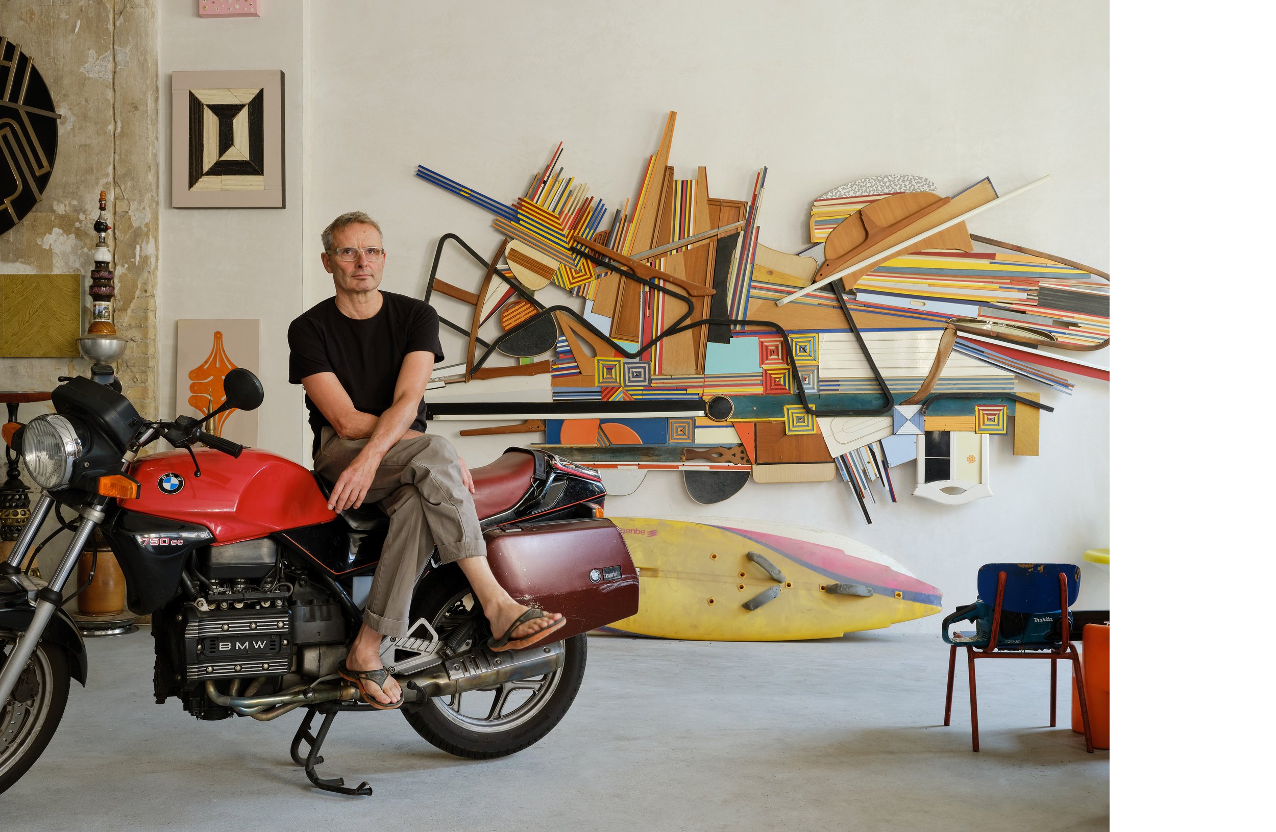 Portrait photography of artist Karsten Konrad in his studio in Berlin by Christoph Musiol