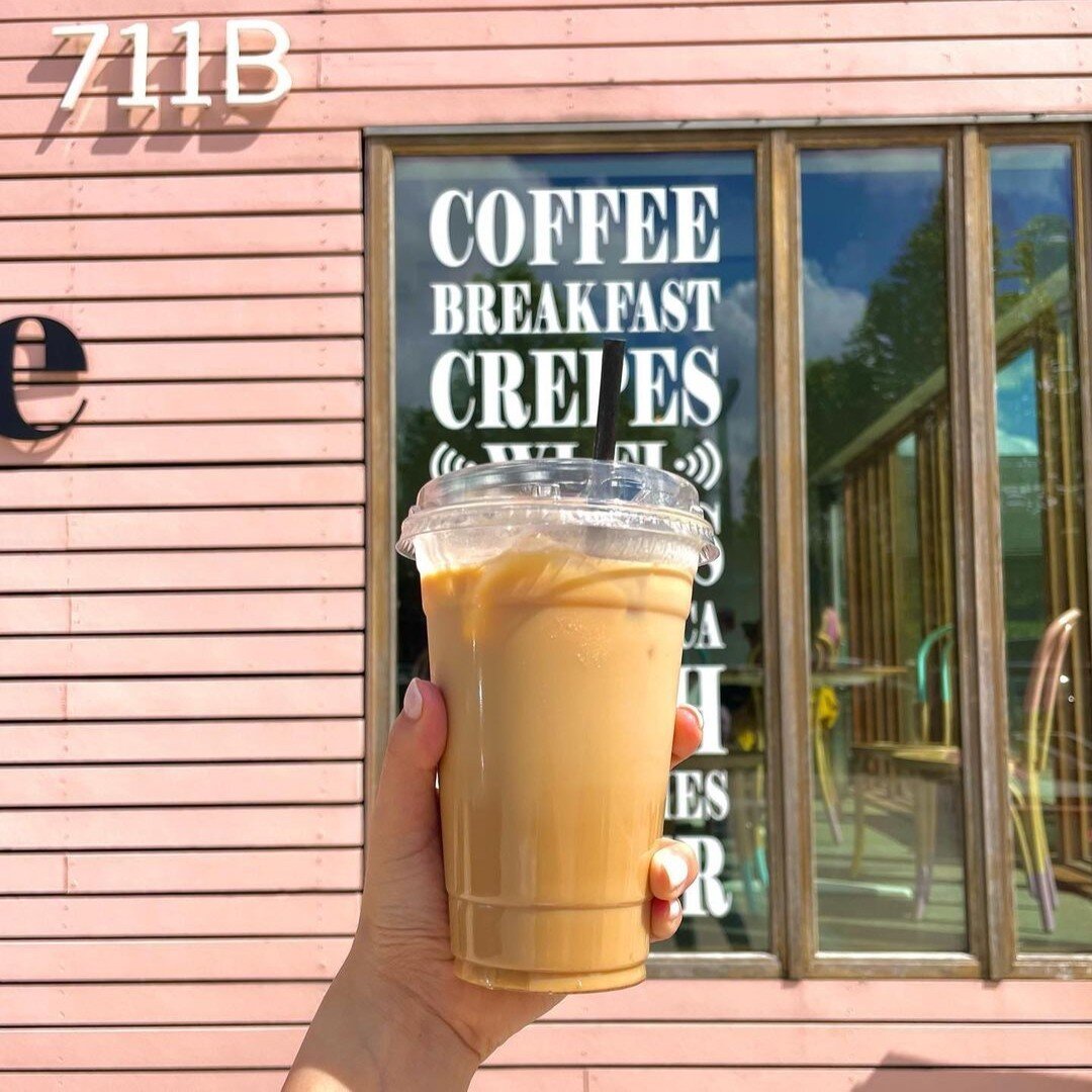 Lattes are our love language 💖 

Have you tried the new lavender latte @melangecreperie? Tell us what you think!