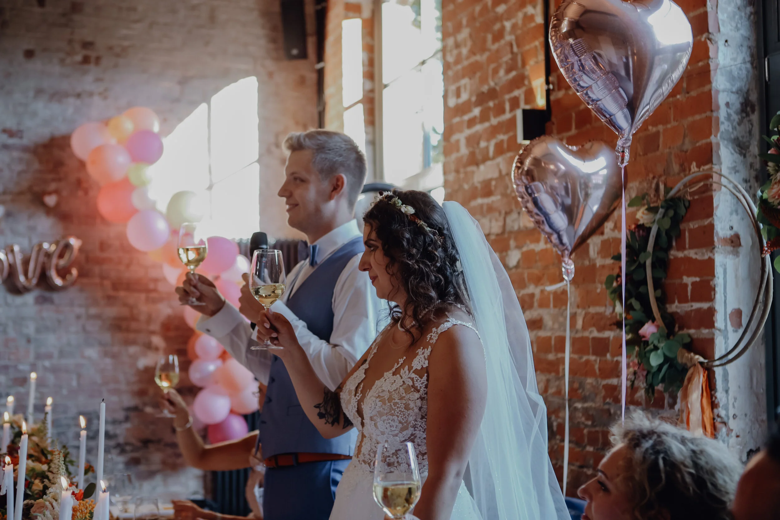 Hochzeit_Helmkehof_Paar2.jpg
