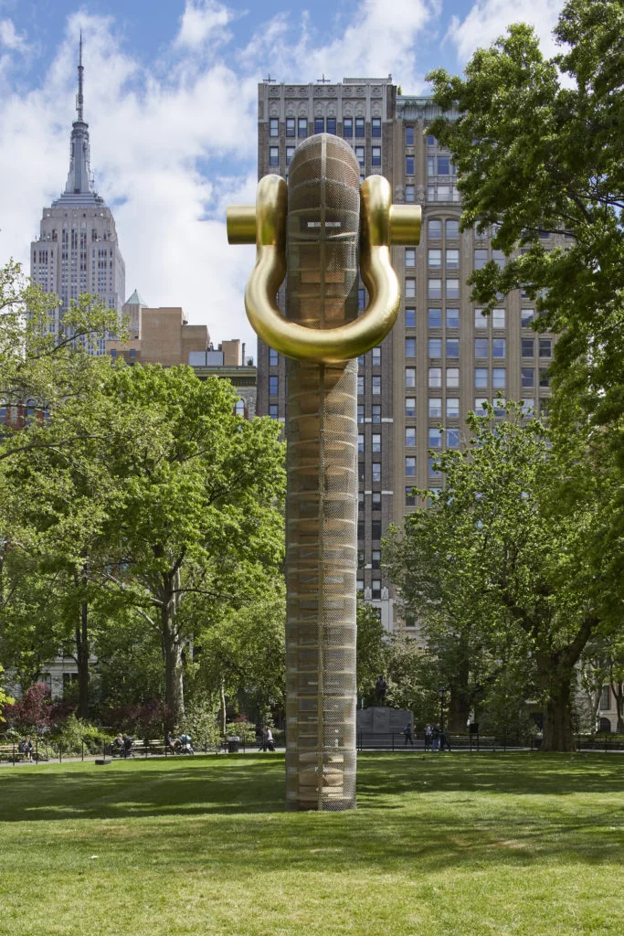 Martin Puryear, Big Bling (2016). Photo courtesy of Madison Square Park.