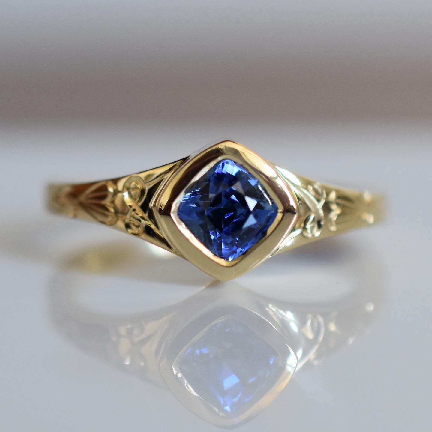 ✨✨Brand new Elowen ✨✨ This time she is set with the prettiest blue sapphire. This sapphire was calling my name&hellip;&rdquo;Erin, Erin I&rsquo;m the prettiest even sided cushion cut that you can flip into the diamond shape&hellip;&rdquo; so of cours