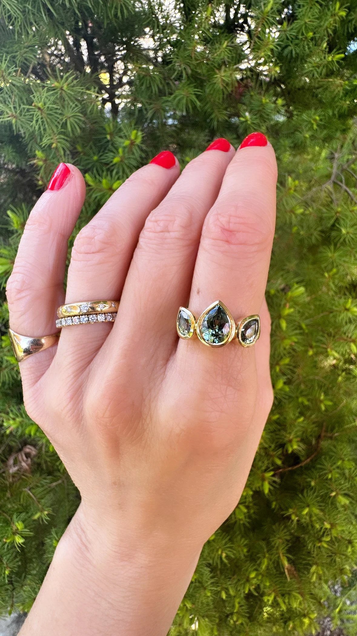 Pallenberg green hand pic 3.JPG