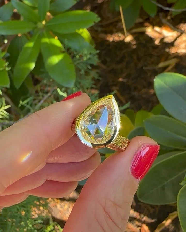 Two of the most beautiful rings in my collection. Both natural rosecut diamonds provided by @misfitdiamonds 
Both set in hand carved settings in 18k and both finished with hand engraving.
These are both available on my website under Special Collectio