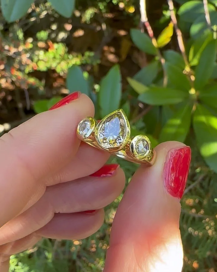 My champagne diamonds in the late afternoon sun. All of these diamonds are natural champagnes and are set in 18k yellow gold.  All available ✨ 
.
.
.
#champagnediamonds #bridal #madeincanada #handmade