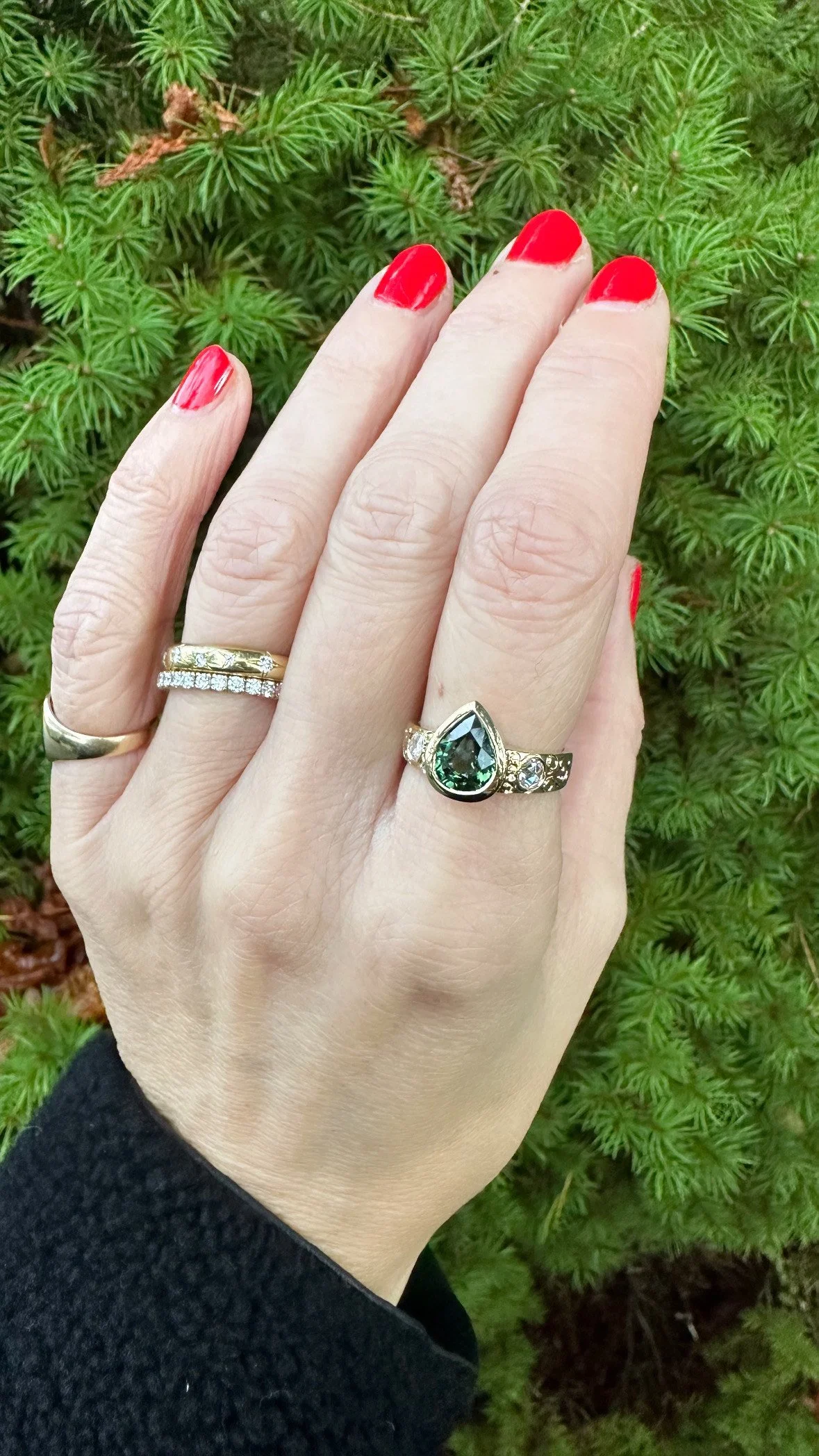 Green sapphire sadie hand.JPG