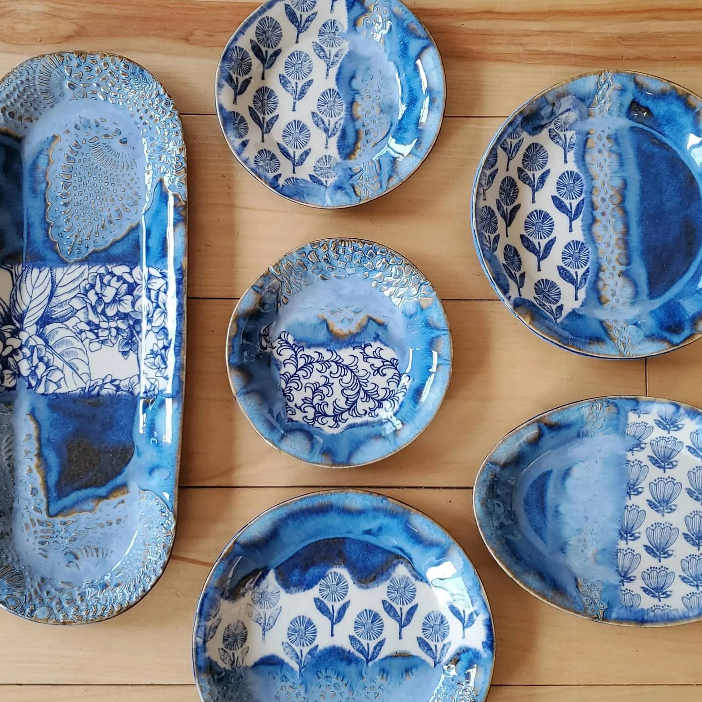 My entire weekend spent in the studio was totally worth it. Unloading glaze kilns is my absolute favorite (and I'll have one more load ready later this week!) Now booking holiday appointments for this coming weekend. DM me if you'd like to set one up