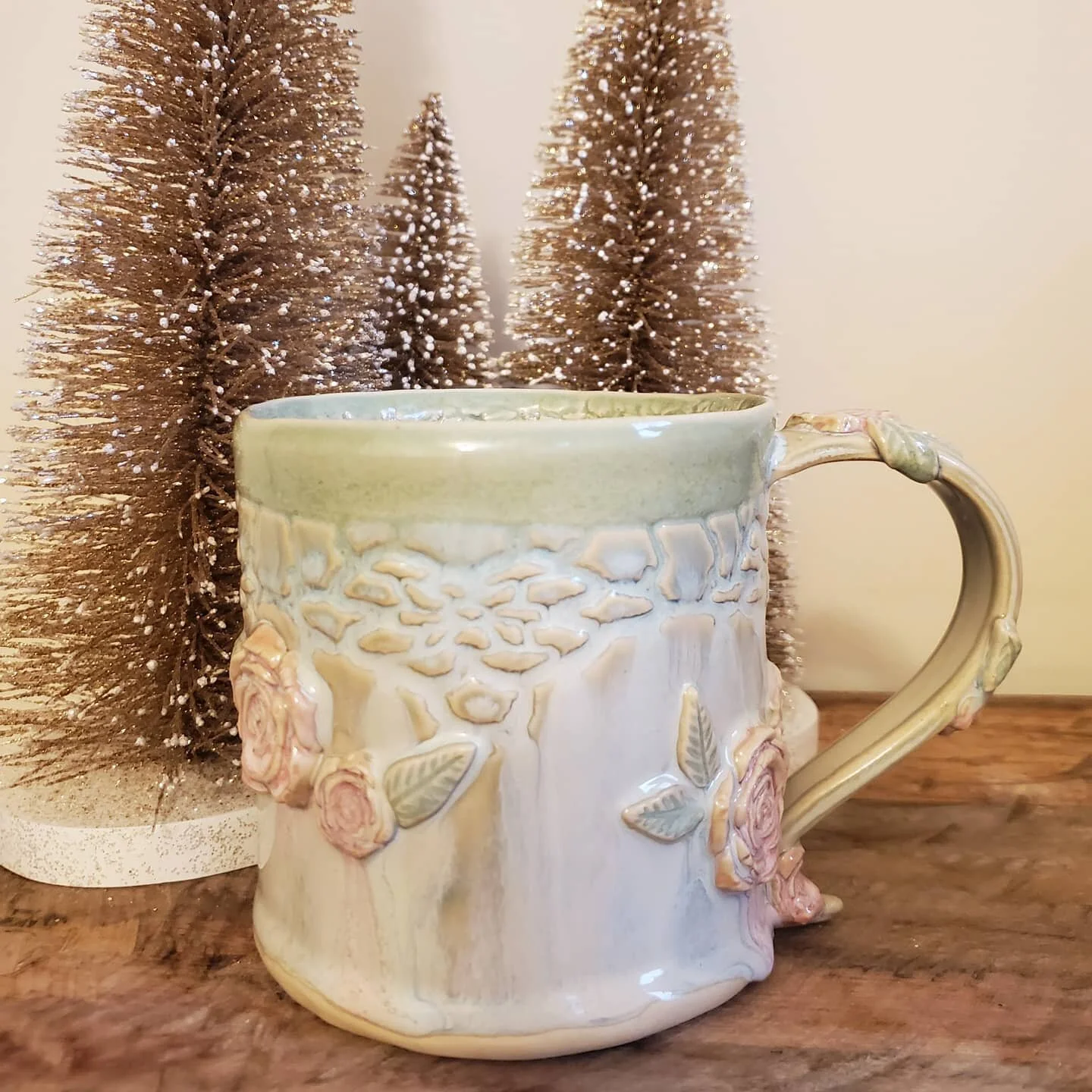 A mug for your Monday 🙃 This hand-built one, along with a few others, will be available during my holiday sale. After going around and around with diff ideas to be able to make this work, I've decided to make it appointment only.  This will ensure s