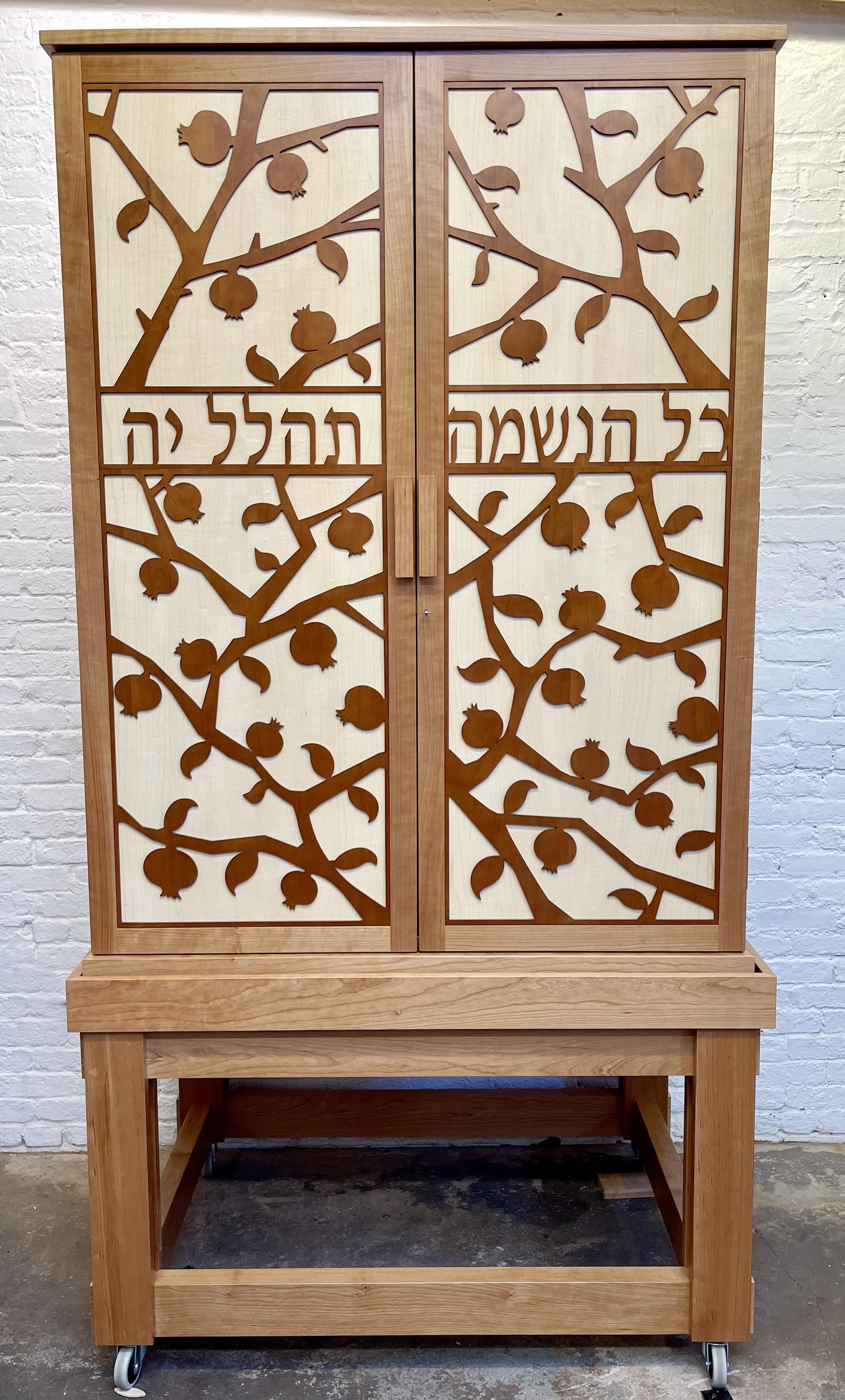 Portable Ark For Two Torahs